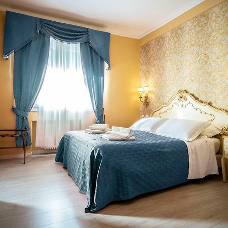 La Bauta Bed & Breakfast เมสเตร ภายนอก รูปภาพ