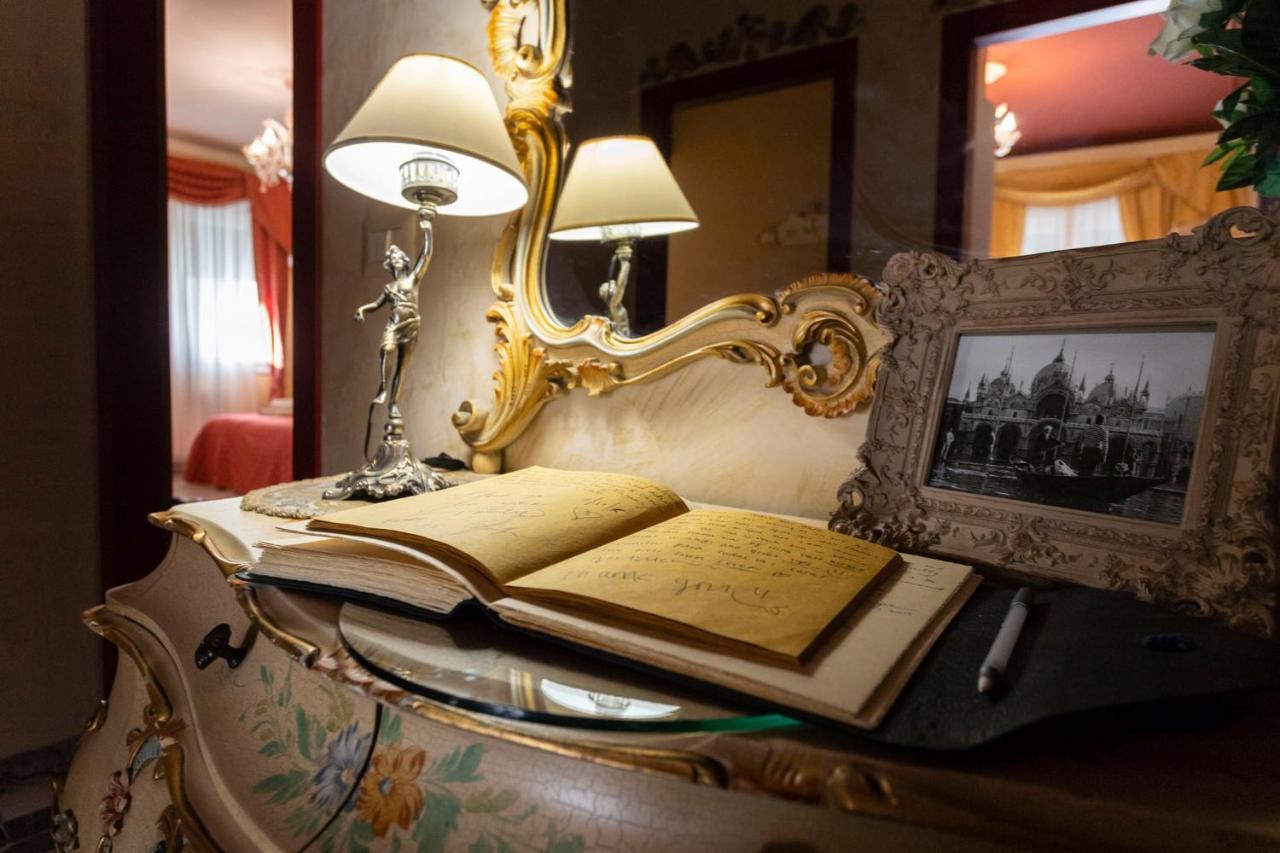 La Bauta Bed & Breakfast เมสเตร ภายนอก รูปภาพ
